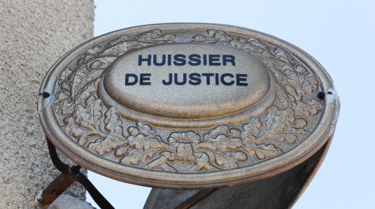 plaque-huissier.png